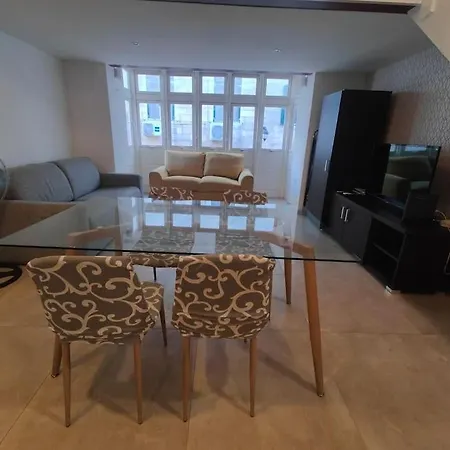 Modern Duplex In Διαμέρισμα *